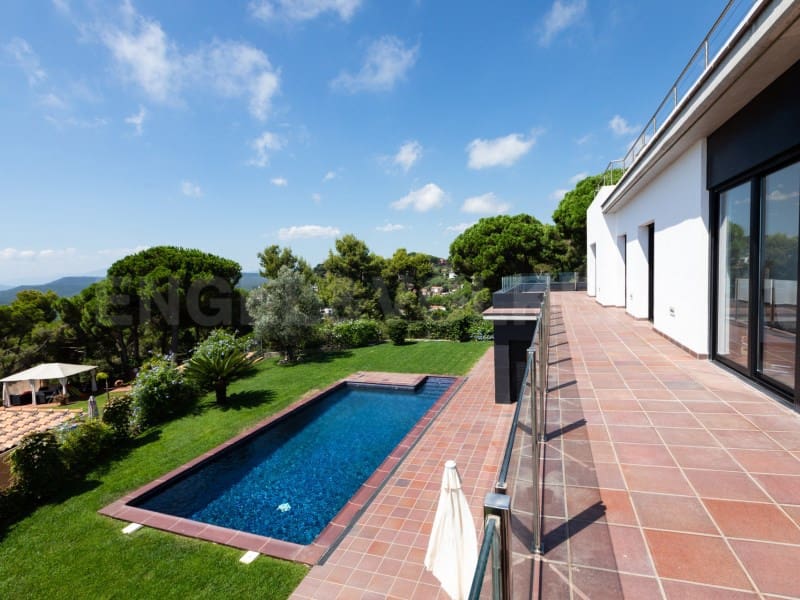 4 soveværelse Villa til salg i Lloret de Mar med swimmingpool garage - € 1.200.000 (Ref: 7445754)