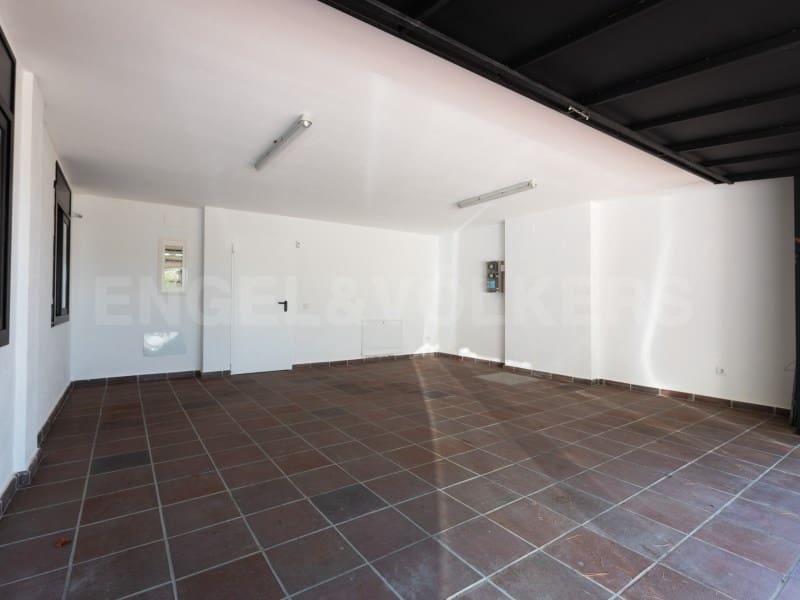 4 soveværelse Villa til salg i Lloret de Mar med swimmingpool garage - € 1.200.000 (Ref: 7445754)