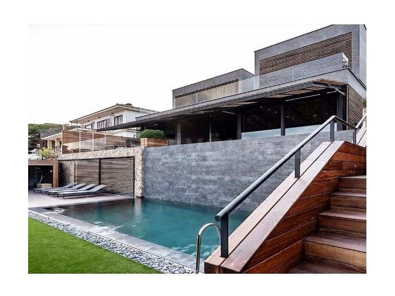 6 soverom Villa til salgs i Lloret de Mar med svømmebasseng garasje - € 4 500 000 (Ref: 7445765)