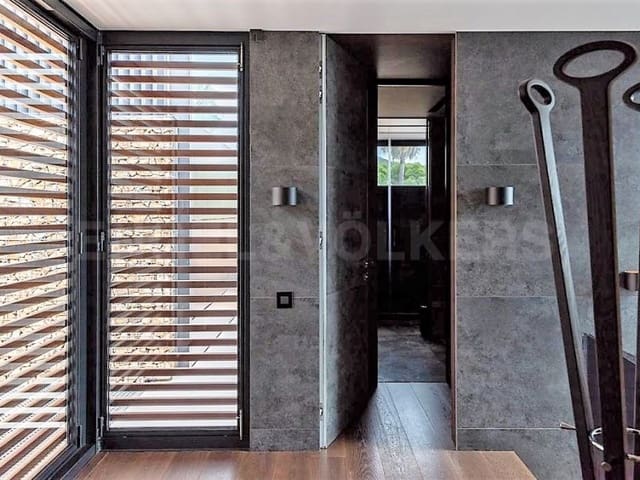 6 slaapkamer Villa te koop in Canyelles, Lloret de Mar met zwembad garage - € 4.500.000 (Ref: 7445765)