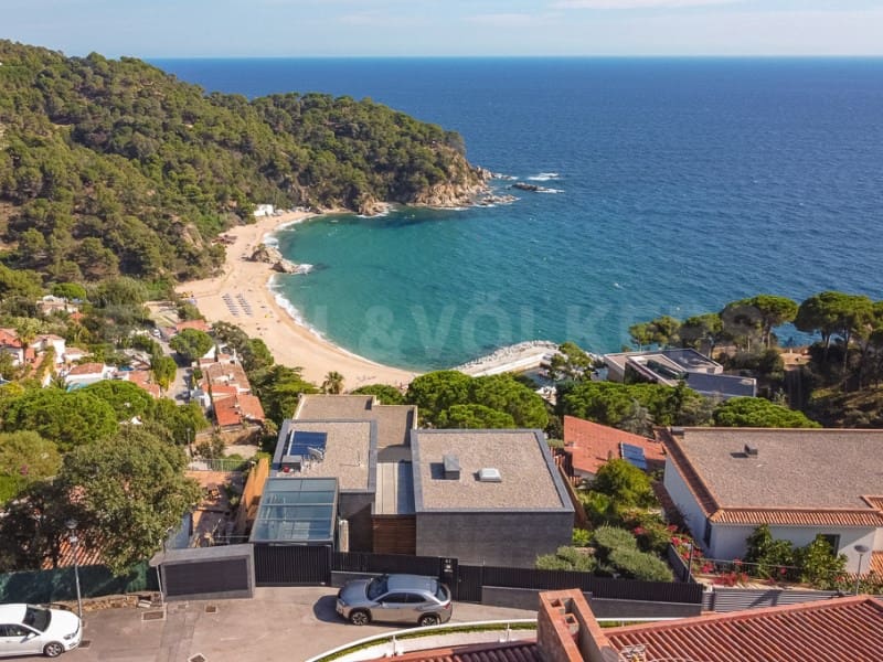 6 soverom Villa til salgs i Lloret de Mar med svømmebasseng garasje - € 4 500 000 (Ref: 7445765)