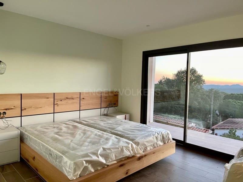 4 soverom Villa til salgs i Lloret de Mar med svømmebasseng garasje - € 869 500 (Ref: 7445792)