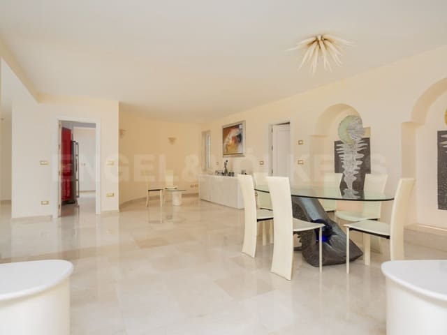 4 slaapkamer Villa te koop in Canyelles, Lloret de Mar met zwembad - € 2.900.000 (Ref: 7445797)