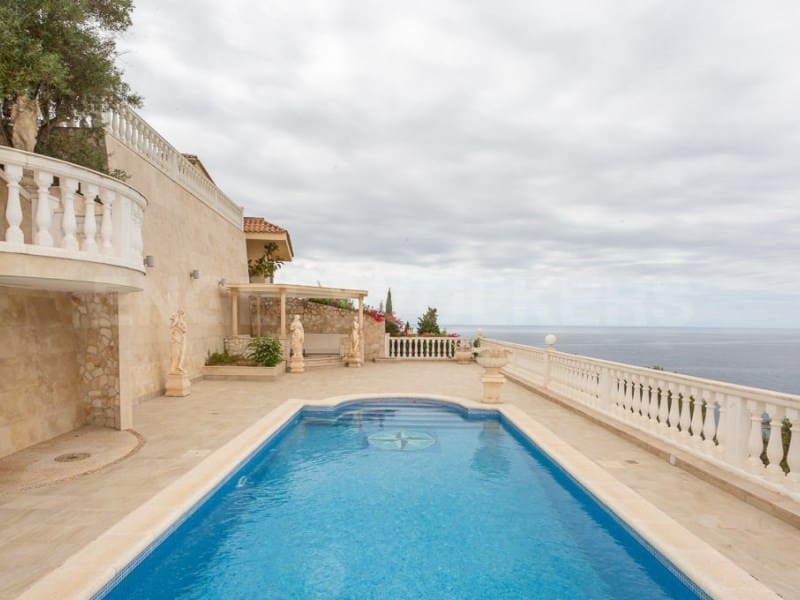 4 soveværelse Villa til salg i Lloret de Mar med swimmingpool - € 2.900.000 (Ref: 7445797)