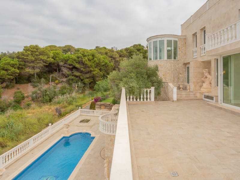 4 soveværelse Villa til salg i Lloret de Mar med swimmingpool - € 2.900.000 (Ref: 7445797)