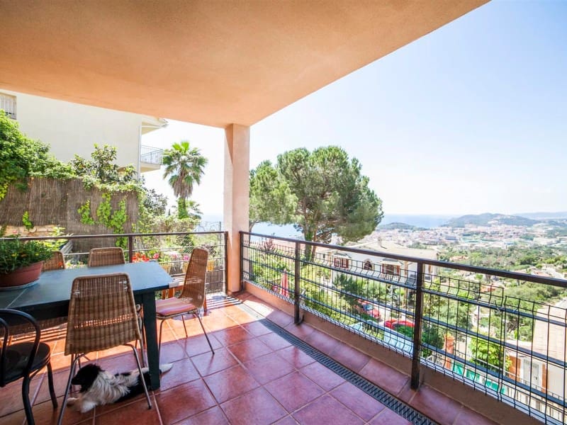 6 soveværelse Villa til salg i Lloret de Mar med swimmingpool - € 750.000 (Ref: 7445814)