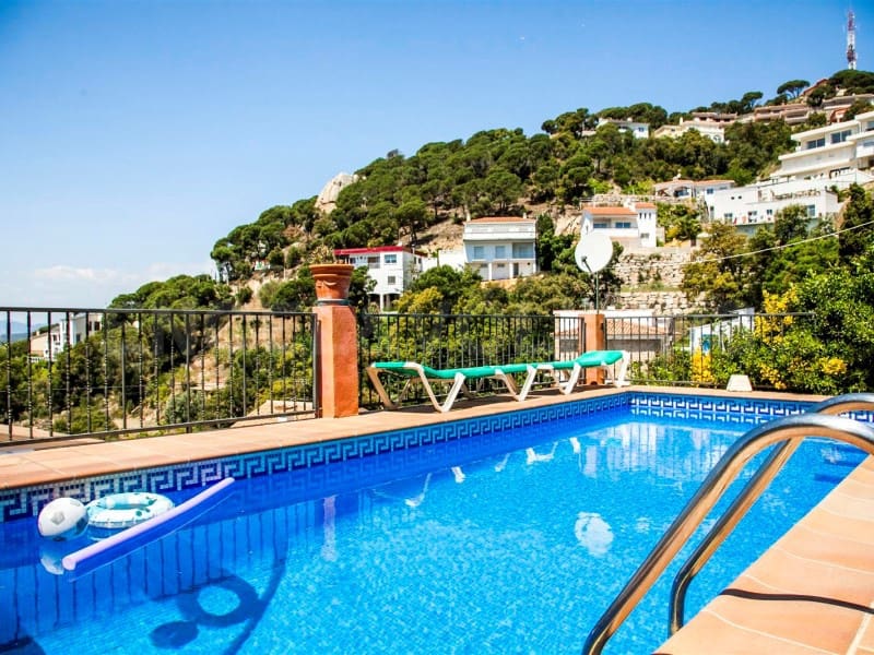6 soveværelse Villa til salg i Lloret de Mar med swimmingpool - € 750.000 (Ref: 7445814)