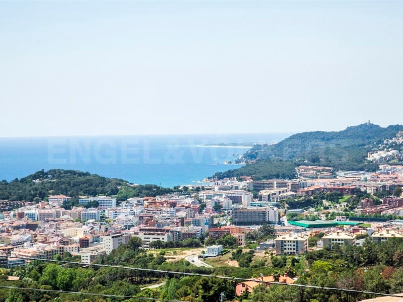 6 soveværelse Villa til salg i Lloret de Mar med swimmingpool - € 750.000 (Ref: 7445814)