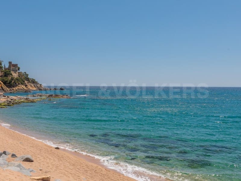 6 soveværelse Villa til salg i Lloret de Mar med swimmingpool - € 750.000 (Ref: 7445814)