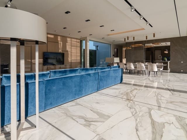 5 bedroom Villa for sale in Caldes de Malavella with garage - € 8,700,000 (Ref: 7445831)