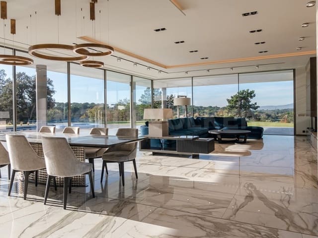 5 bedroom Villa for sale in Caldes de Malavella with garage - € 8,700,000 (Ref: 7445831)