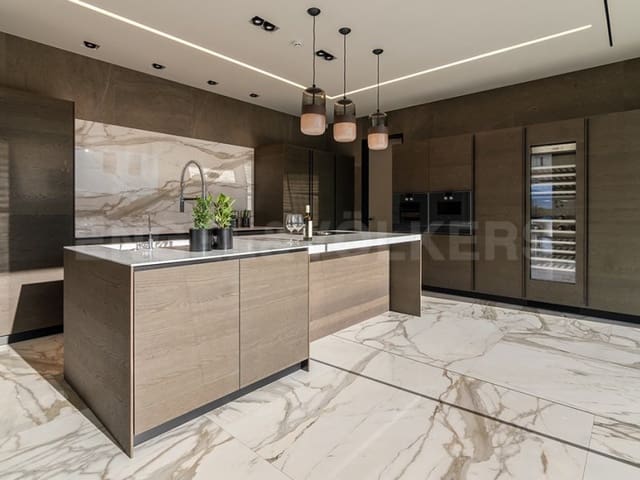 5 bedroom Villa for sale in Caldes de Malavella with garage - € 8,700,000 (Ref: 7445831)