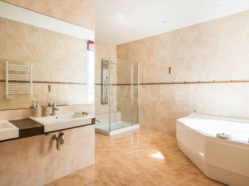 4 soveværelse Villa til salg i Lloret de Mar med swimmingpool garage - € 660.000 (Ref: 7445849)