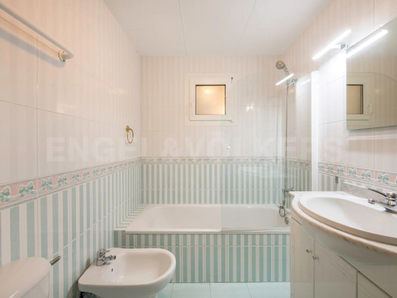 4 soveværelse Villa til salg i Lloret de Mar med swimmingpool garage - € 660.000 (Ref: 7445849)