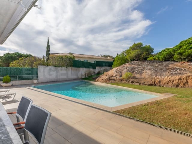 4 bedroom Villa for sale in Sant Feliu de Guíxols with pool garage - € 1,695,000 (Ref: 7445850)