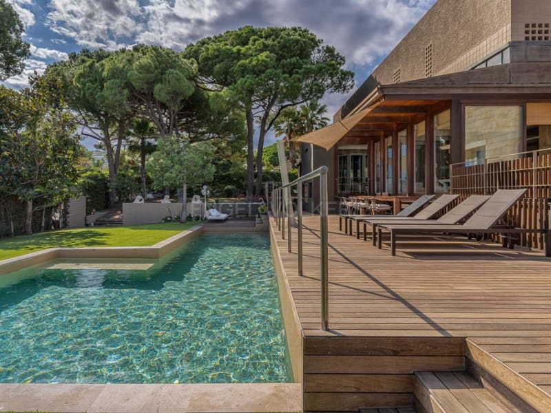 7 soveværelse Villa til salg i S'Agaro med swimmingpool garage - € 4.650.000 (Ref: 7445872)