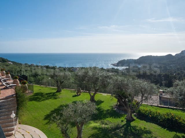 7 bedroom Villa for sale in Begur with pool garage - € 5,000,000 (Ref: 7445883)