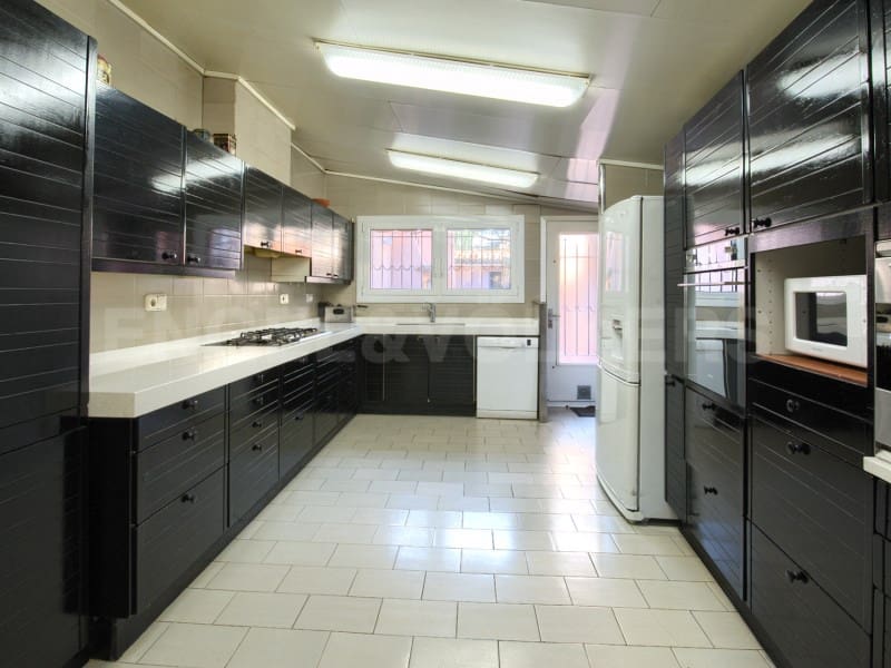 6 Zimmer Villa zu verkaufen in Begur mit Pool Garage - 3.850.000 € (Ref: 7445883)