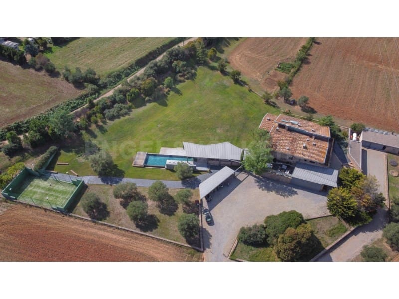 6 soveværelse Finca/Landehus til salg i Forallac med swimmingpool - € 4.900.000 (Ref: 7445898)