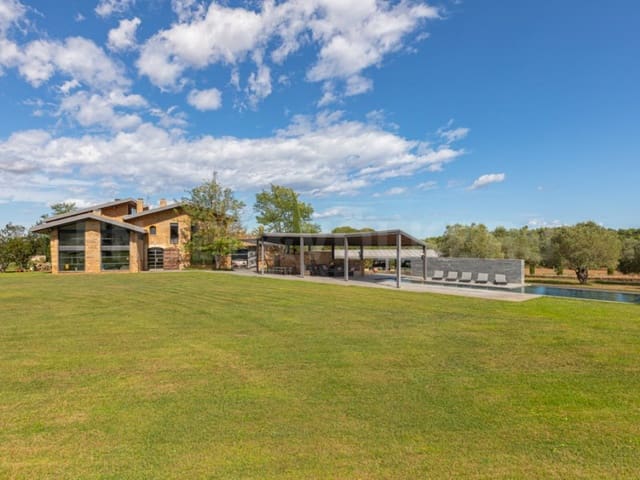 6 soveværelse Finca/Landehus til salg i Forallac med swimmingpool - € 4.900.000 (Ref: 7445898)