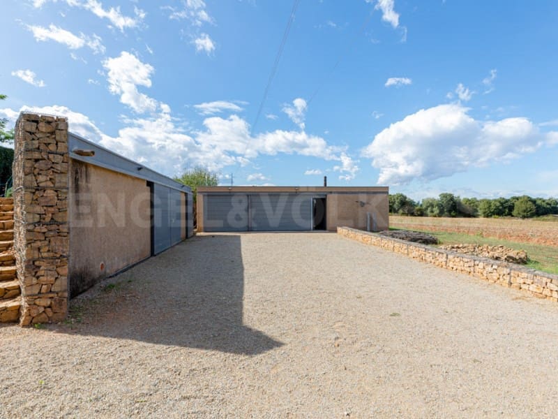 6 soveværelse Finca/Landehus til salg i Forallac med swimmingpool - € 4.900.000 (Ref: 7445898)