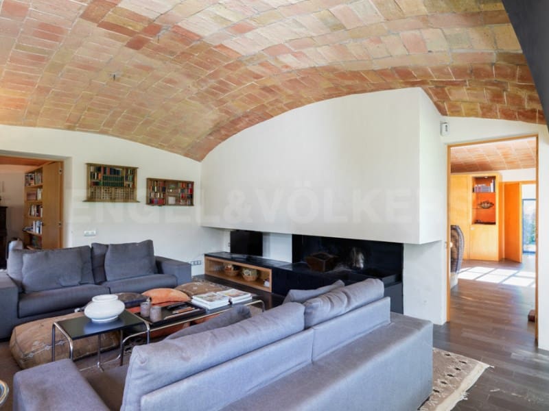 6 soveværelse Finca/Landehus til salg i Forallac med swimmingpool - € 4.900.000 (Ref: 7445898)