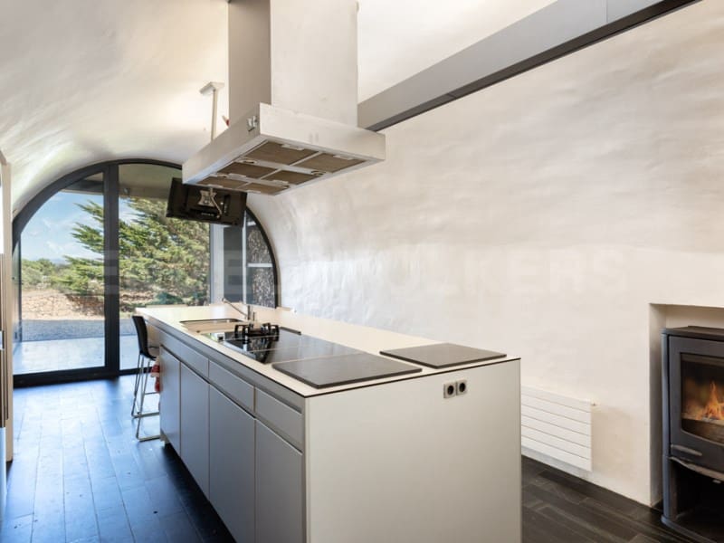 6 soveværelse Finca/Landehus til salg i Forallac med swimmingpool - € 4.900.000 (Ref: 7445898)