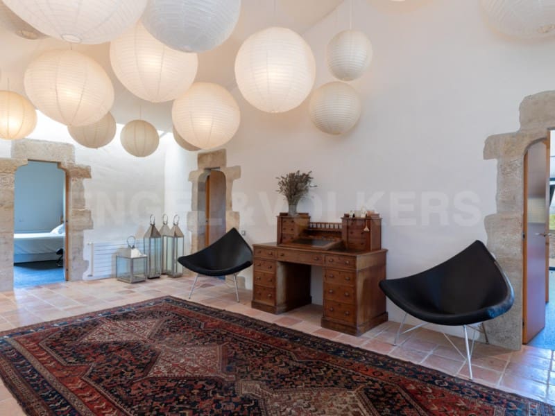 6 soveværelse Finca/Landehus til salg i Forallac med swimmingpool - € 4.900.000 (Ref: 7445898)