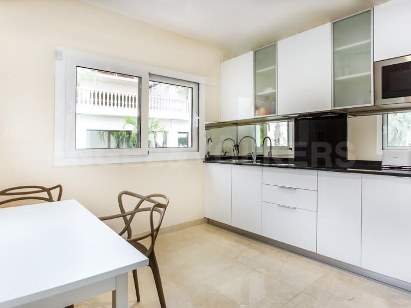 Erhverv til salg i Platja d'Aro med swimmingpool garage - € 8.500.000 (Ref: 7445903)