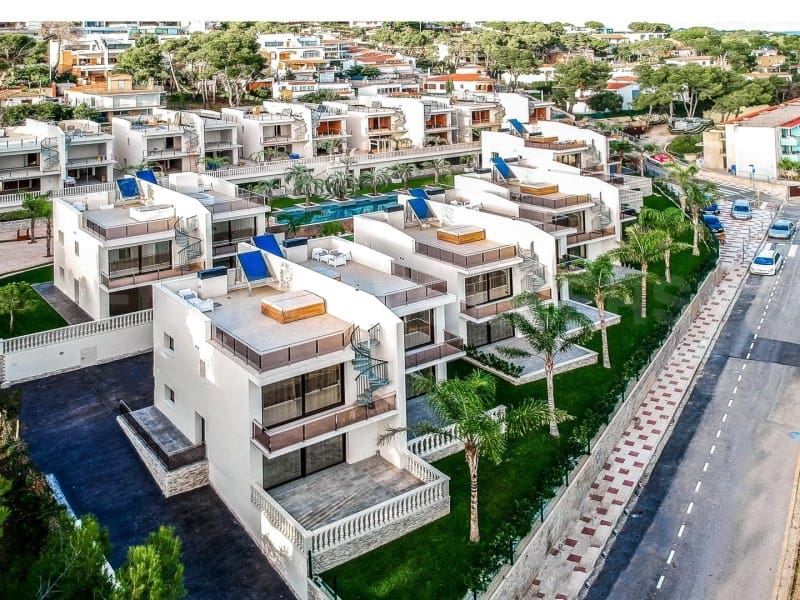 Erhverv til salg i Platja d'Aro med swimmingpool garage - € 8.500.000 (Ref: 7445903)