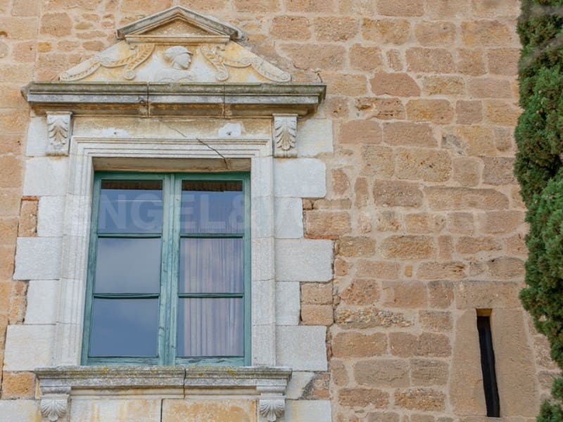 10 sypialnia Finka/Dom wiejski na sprzedaż w Bascara z basenem - 3 865 000 € (Ref: 7445904)