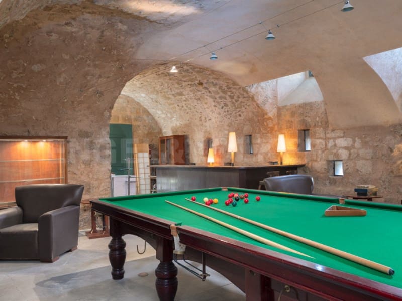 10 sypialnia Finka/Dom wiejski na sprzedaż w Bascara z basenem - 3 865 000 € (Ref: 7445904)