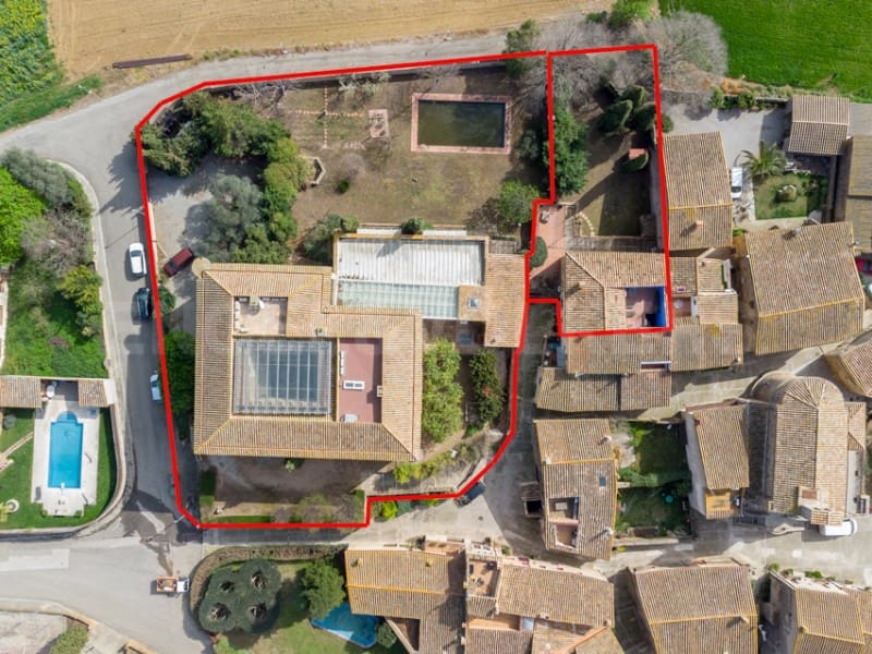 10 sypialnia Finka/Dom wiejski na sprzedaż w Bascara z basenem - 3 865 000 € (Ref: 7445904)