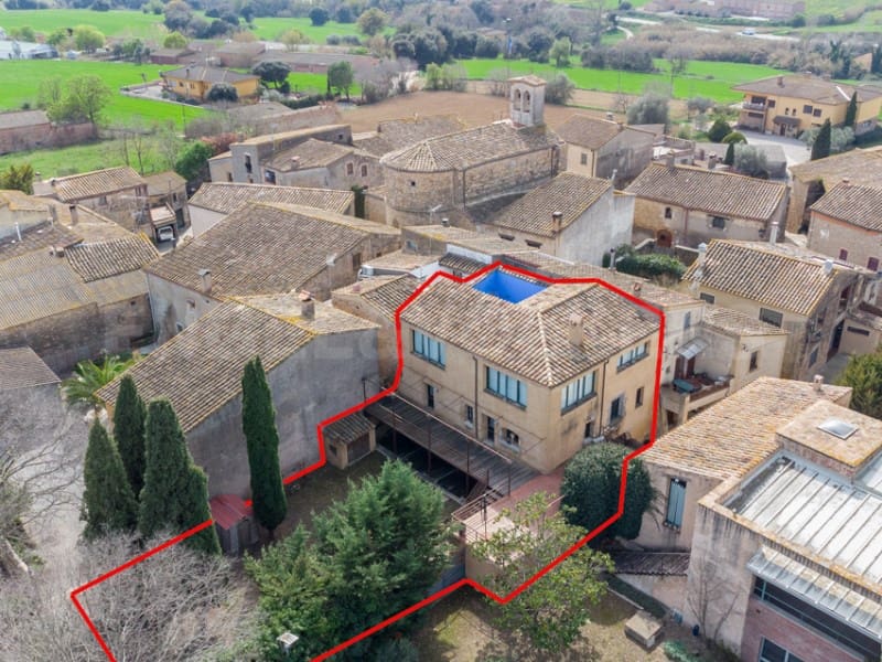 10 sypialnia Finka/Dom wiejski na sprzedaż w Bascara z basenem - 3 865 000 € (Ref: 7445904)