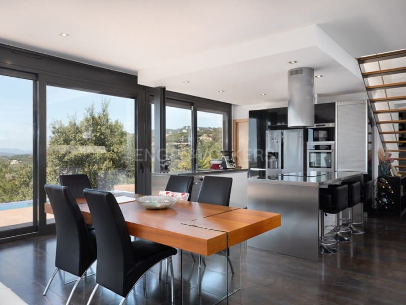 4 slaapkamer Villa te koop in Lloret de Mar met zwembad garage - € 1.200.000 (Ref: 7563706)