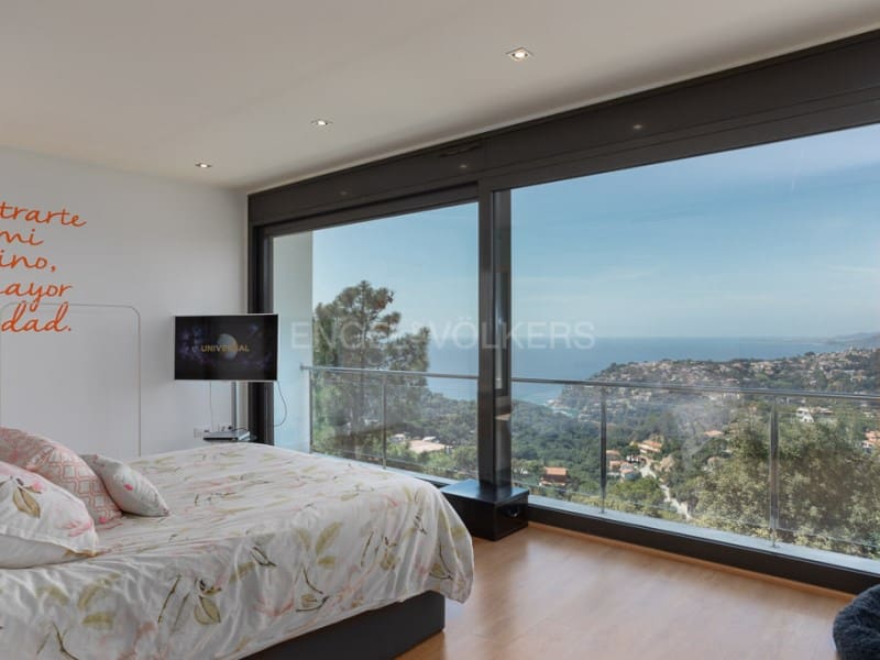 4 slaapkamer Villa te koop in Lloret de Mar met zwembad garage - € 1.200.000 (Ref: 7563706)