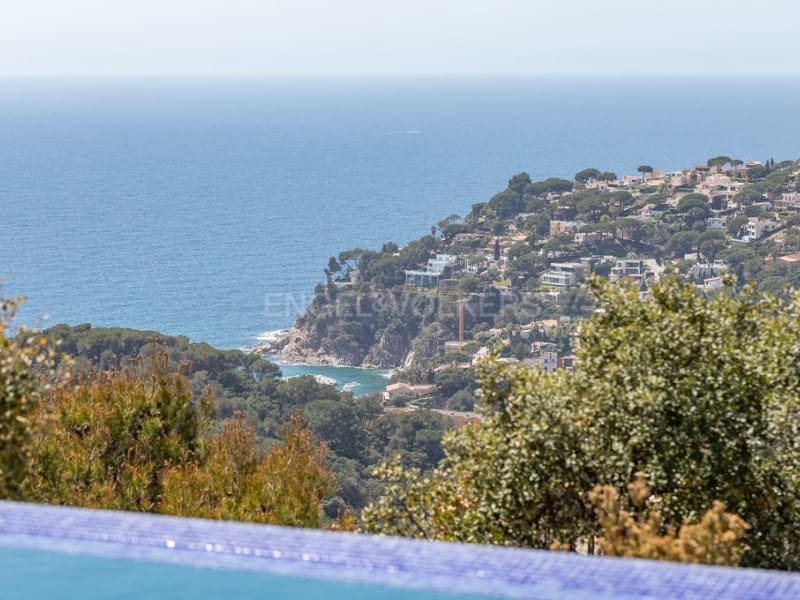 4 slaapkamer Villa te koop in Lloret de Mar met zwembad garage - € 1.200.000 (Ref: 7563706)