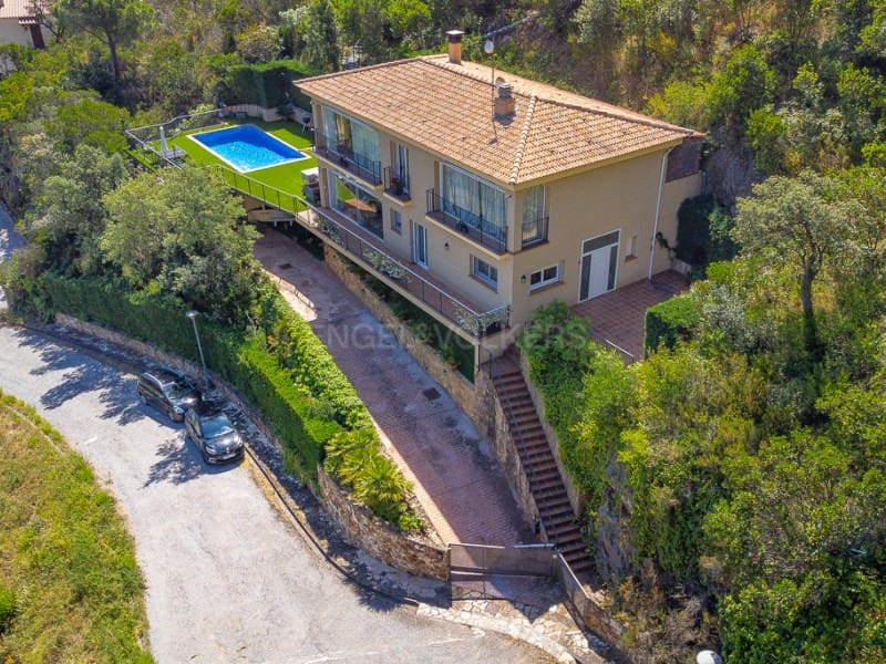 4 chambre Villa/Maison à vendre à Platja d'Aro avec piscine - 1 300 000 € (Ref: 7654692)