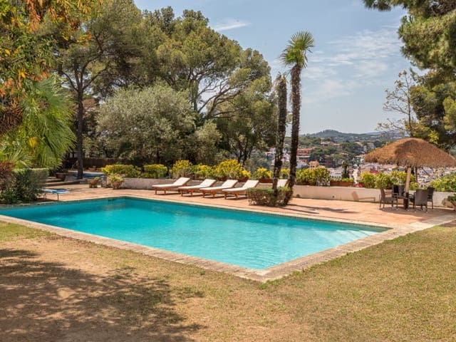 14 bedroom Villa for sale in Llafranc, Palafrugell with pool garage - € 3,950,000 (Ref: 7680971)