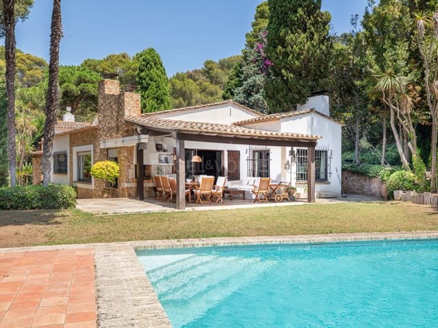 14 bedroom Villa for sale in Llafranc, Palafrugell with pool garage - € 3,950,000 (Ref: 7680971)