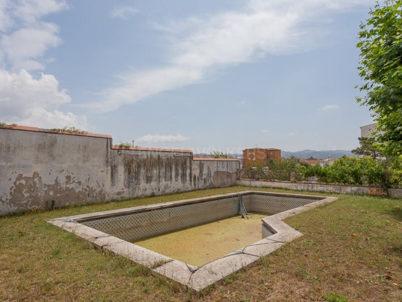 12 soveværelse Villa til salg i Vidreres med swimmingpool garage - € 710.000 (Ref: 7705954)