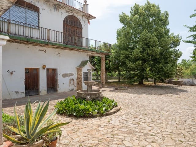 12 bedroom Villa for sale in Vidreres with pool garage - € 710,000 (Ref: 7705954)