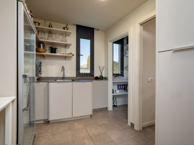 6 sypialnia Willa na sprzedaż w Gualta z basenem garażem - 3 690 000 € (Ref: 7715293)