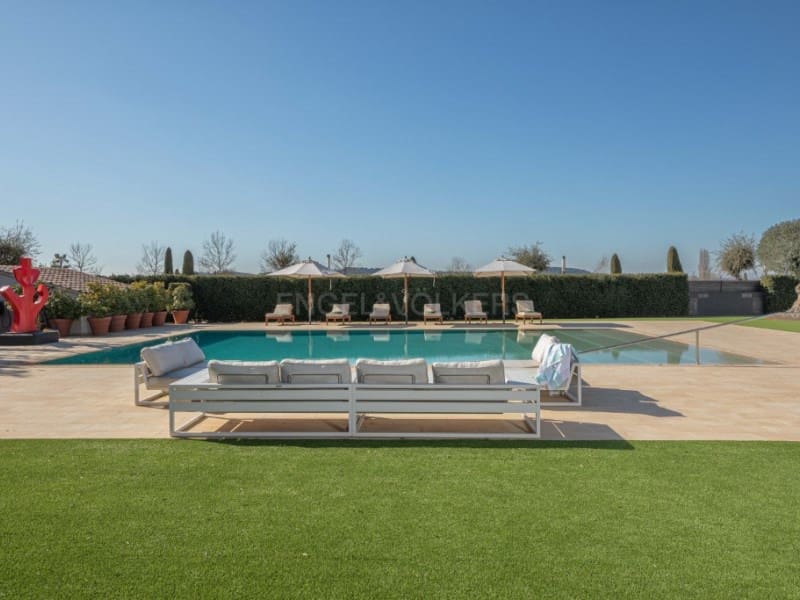 6 sypialnia Willa na sprzedaż w Gualta z basenem garażem - 3 690 000 € (Ref: 7715293)