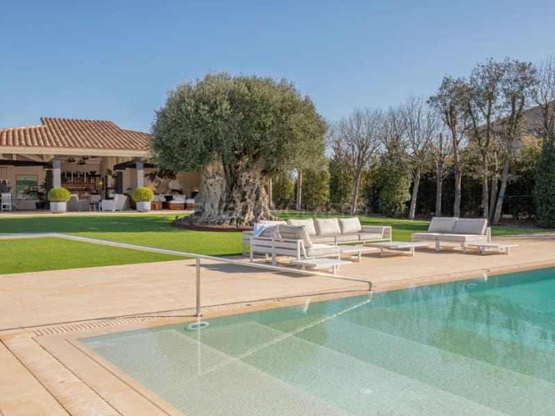 6 sypialnia Willa na sprzedaż w Gualta z basenem garażem - 3 690 000 € (Ref: 7715293)