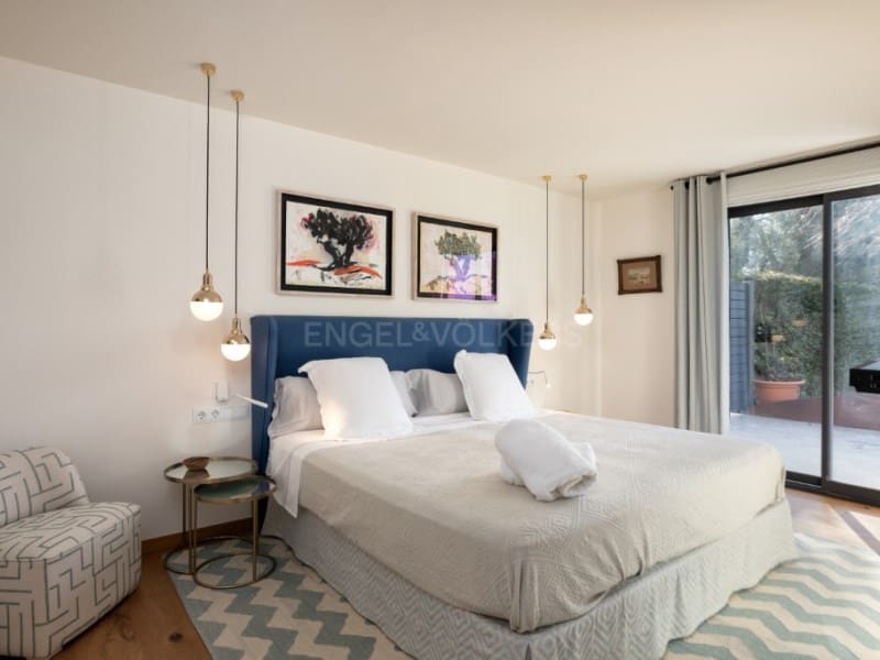 6 sypialnia Willa na sprzedaż w Gualta z basenem garażem - 3 690 000 € (Ref: 7715293)