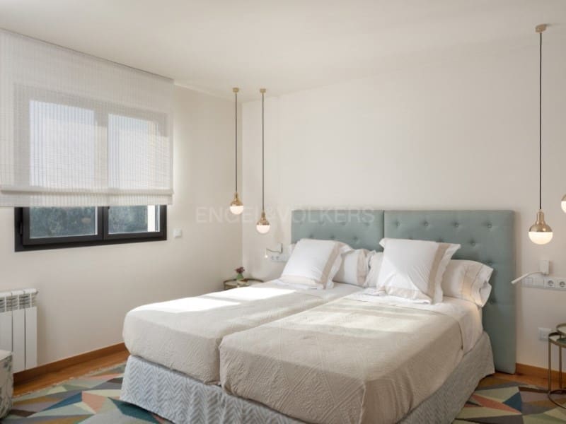 6 sypialnia Willa na sprzedaż w Gualta z basenem garażem - 3 690 000 € (Ref: 7715293)