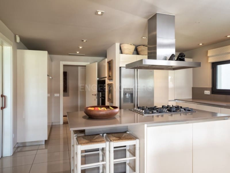 6 sypialnia Willa na sprzedaż w Gualta z basenem garażem - 3 690 000 € (Ref: 7715293)