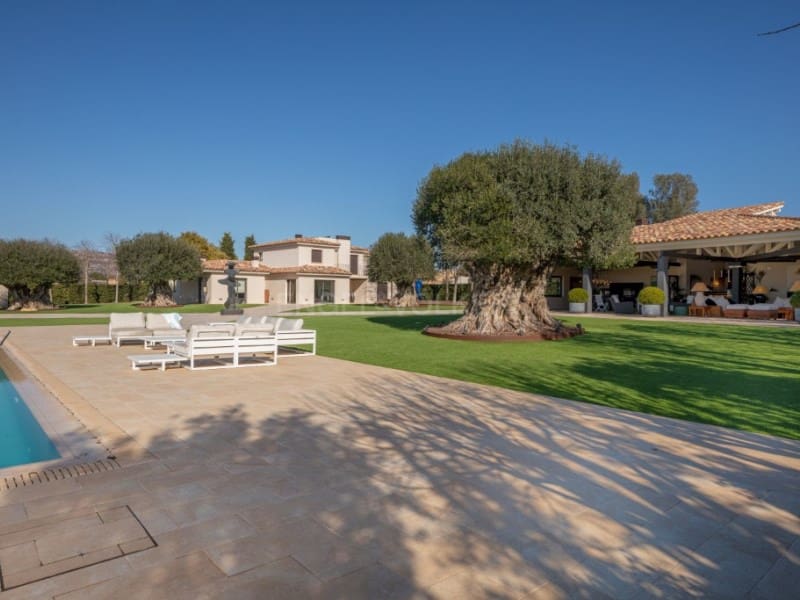 6 sypialnia Willa na sprzedaż w Gualta z basenem garażem - 3 690 000 € (Ref: 7715293)