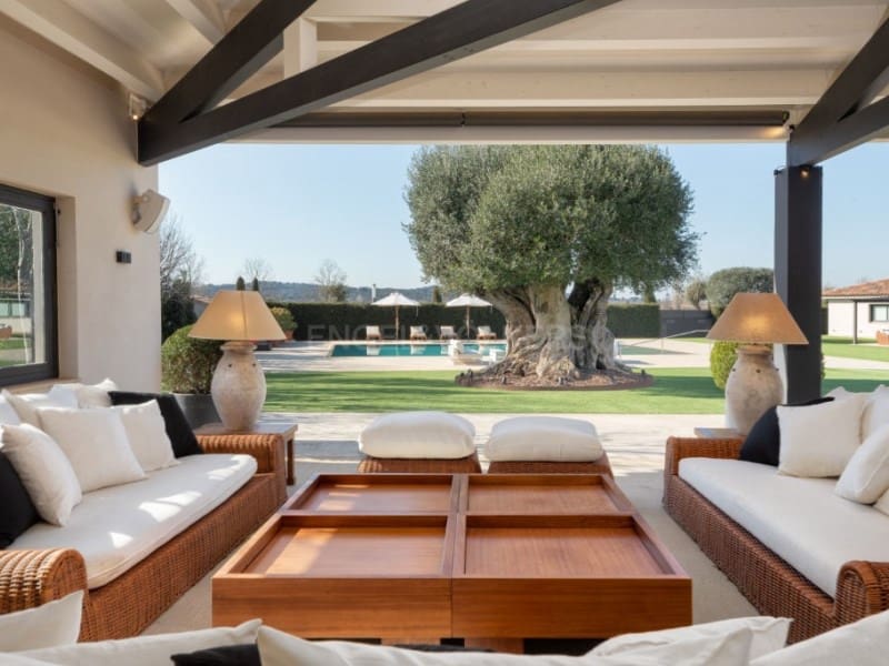 6 sypialnia Willa na sprzedaż w Gualta z basenem garażem - 3 690 000 € (Ref: 7715293)